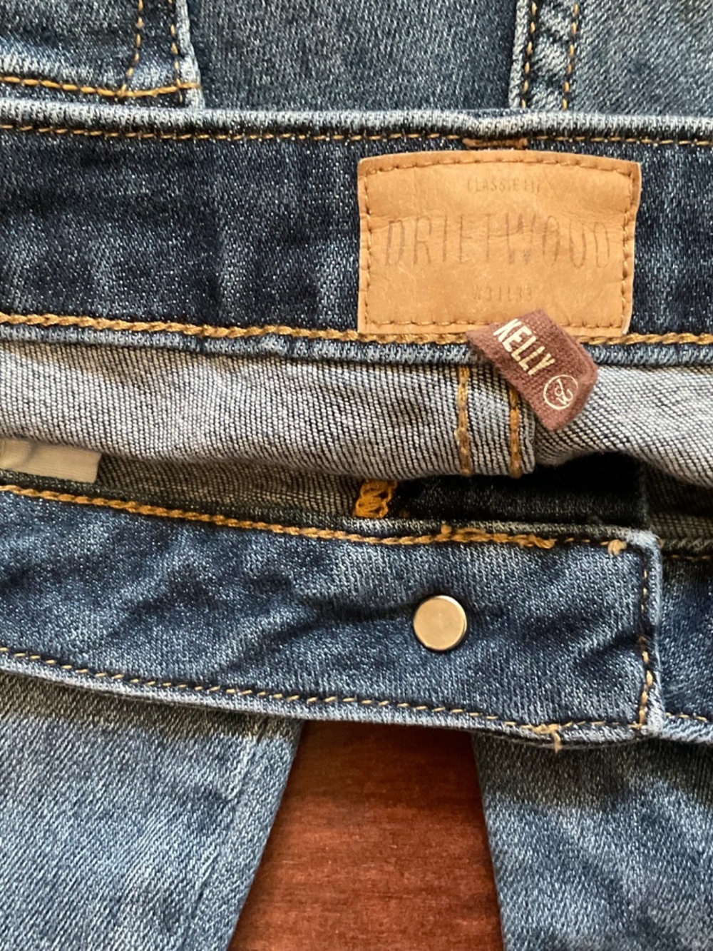 GREAT DRIFTWOOD EMBROIDERED  SOFT JEANS SZ 31 VGC  Length 32” VERY NICE - Picture 3 of 12